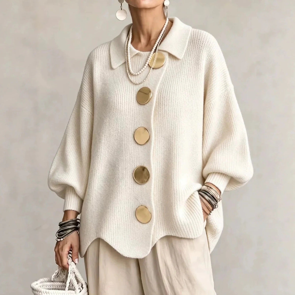 Karin | Oversized Gebreid Vest met Goudkleurige Knopen