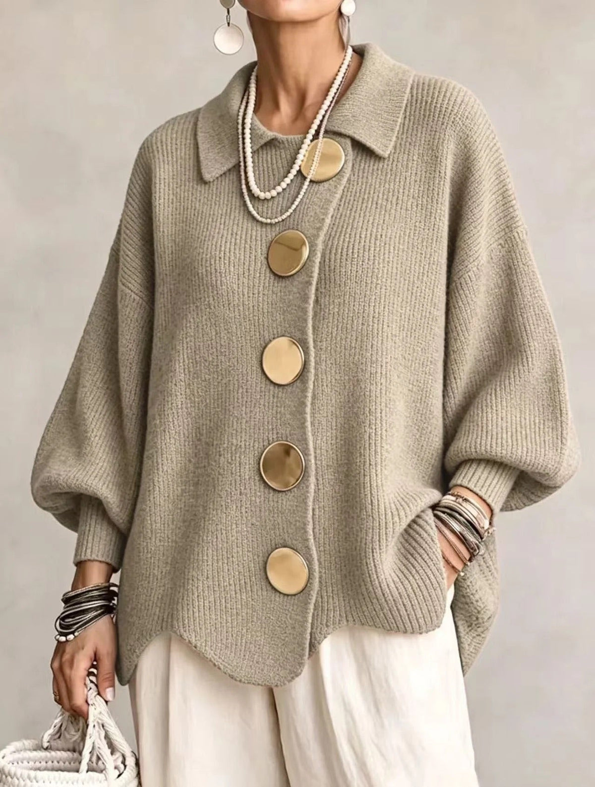 Karin | Oversized Gebreid Vest met Goudkleurige Knopen