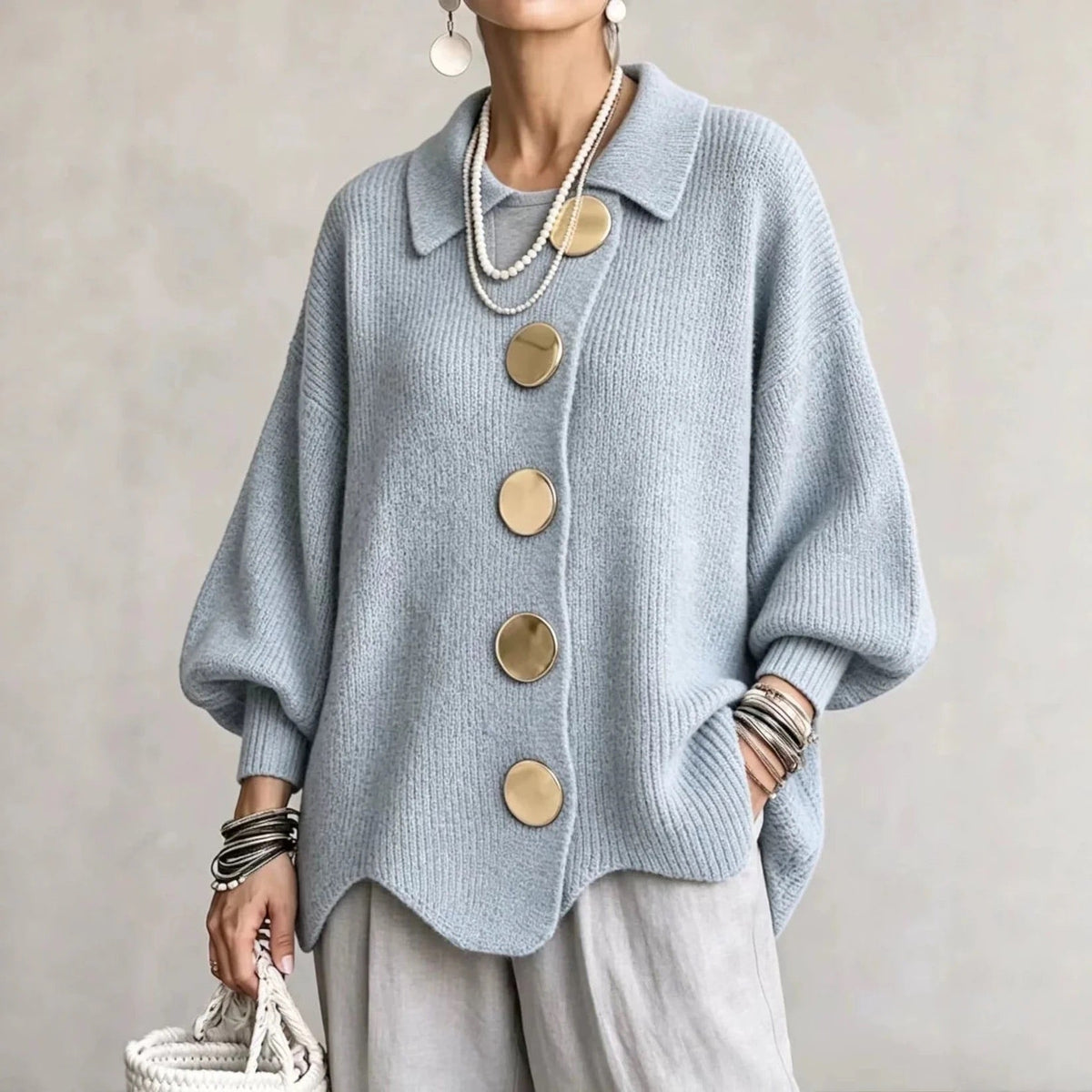 Karin | Oversized Gebreid Vest met Goudkleurige Knopen